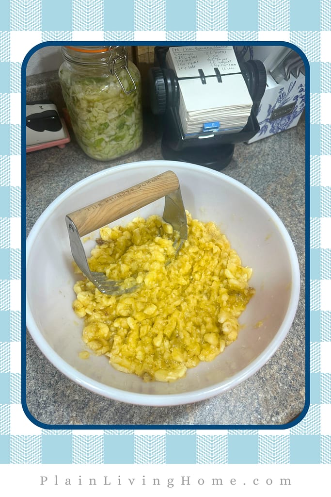 smashed bananas for muffins