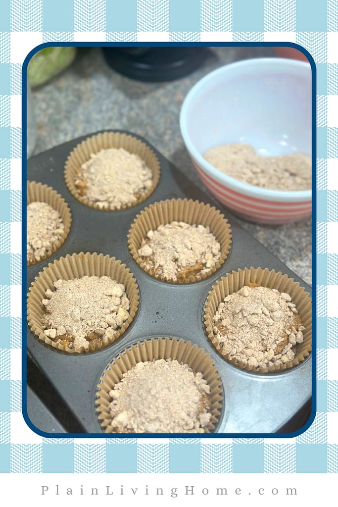muffins with streusel on top