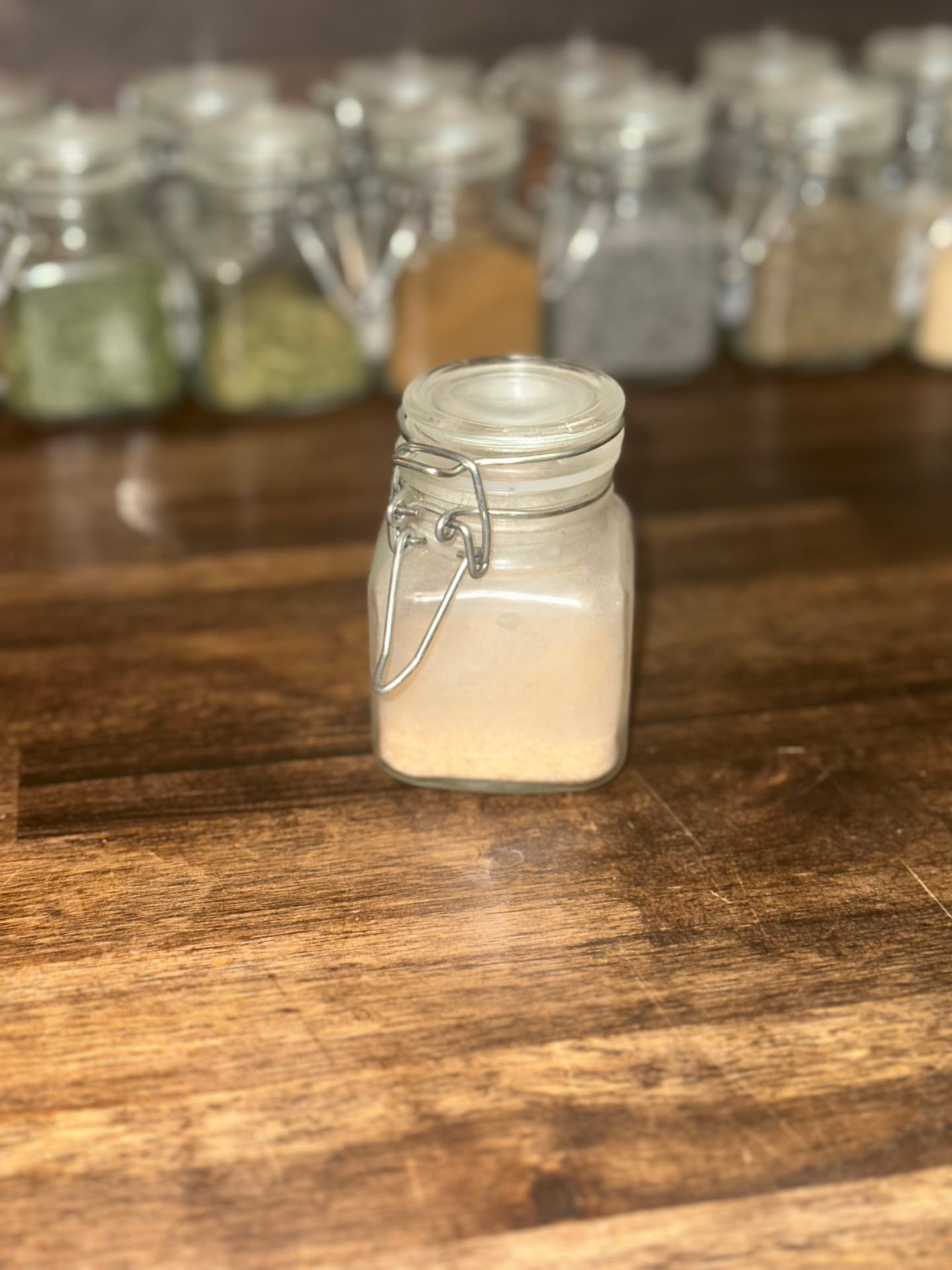 keep cute containers for you herbs